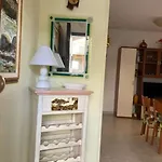 Civico 8bis Casa Vacanze *