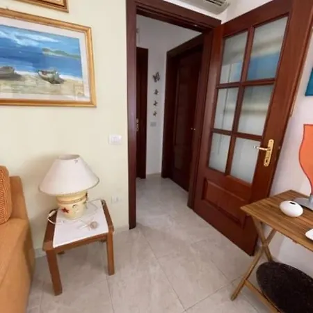 Civico 8bis Casa Vacanze * アルゲーロ
